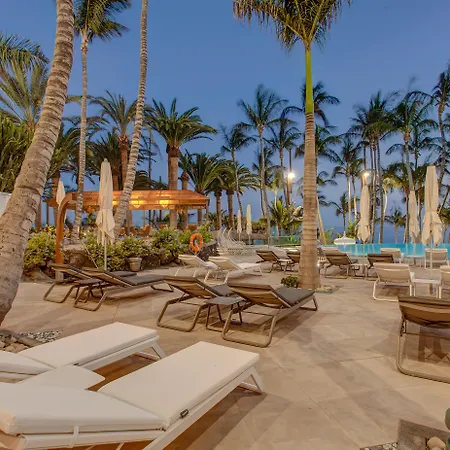 Fariones Puerto del Carmen (Lanzarote)