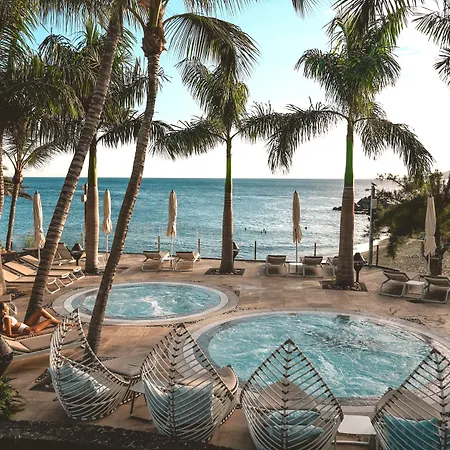 Fariones Hotel